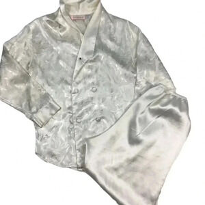 Vintage Vandemere Luxury pajamas​